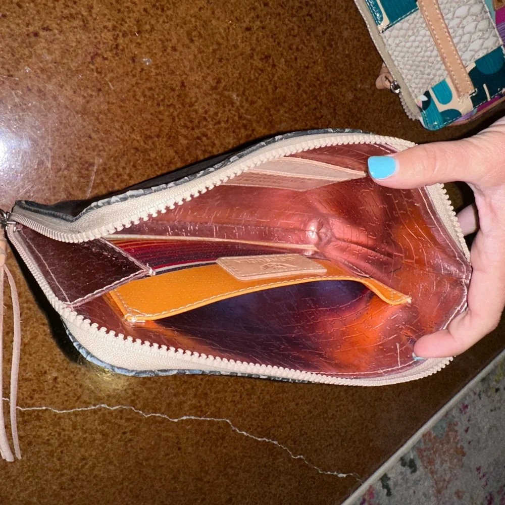 Consuela Rattle L Shaped Clutch - Picture 4 of 4